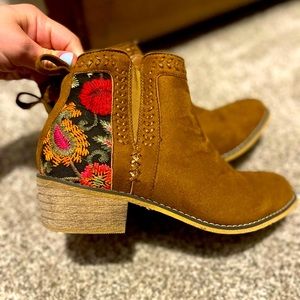 Faux suede booties with flower detail